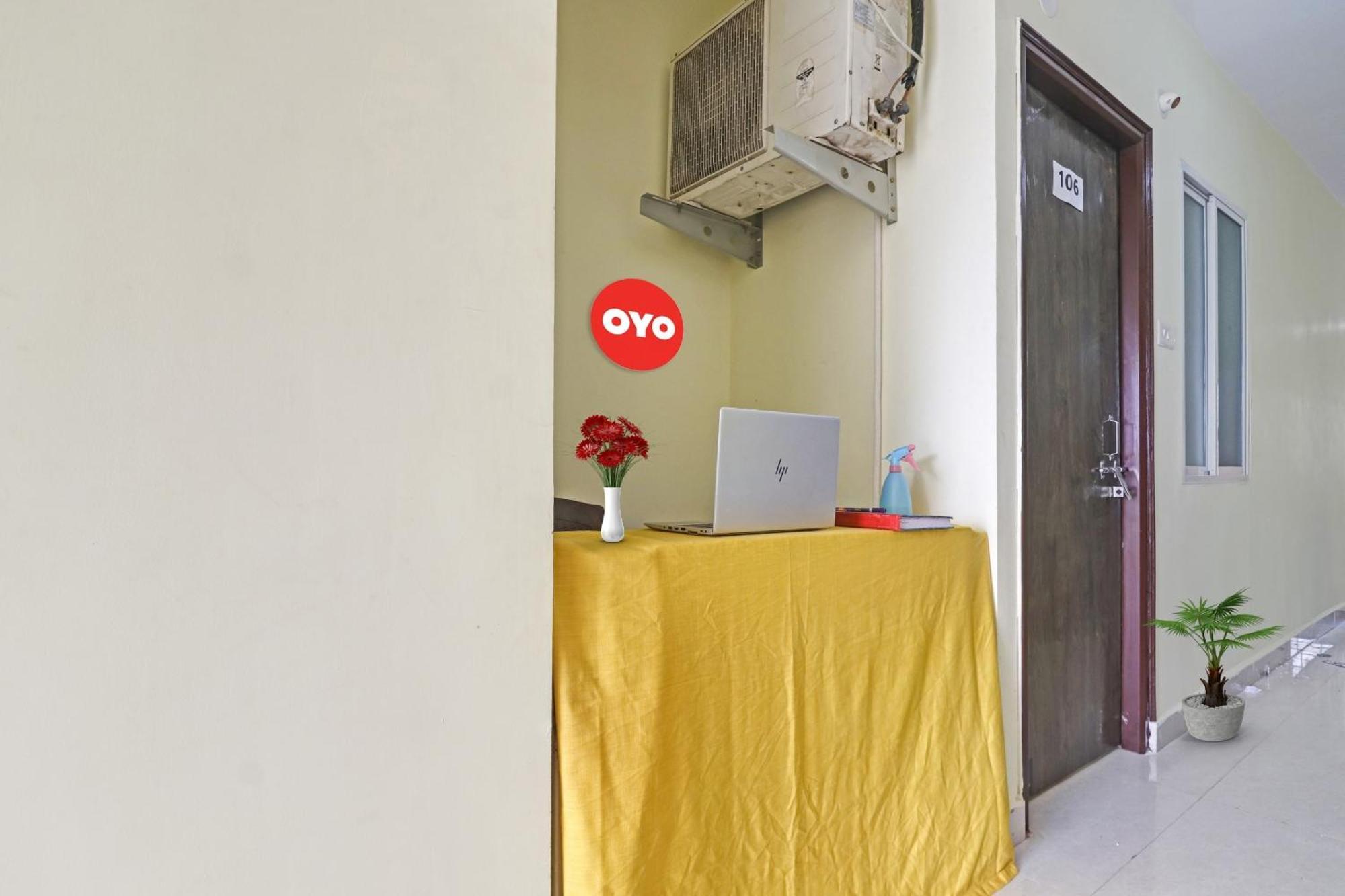 Super Hotel O Dk Reddy Square Hyderabad Ngoại thất bức ảnh